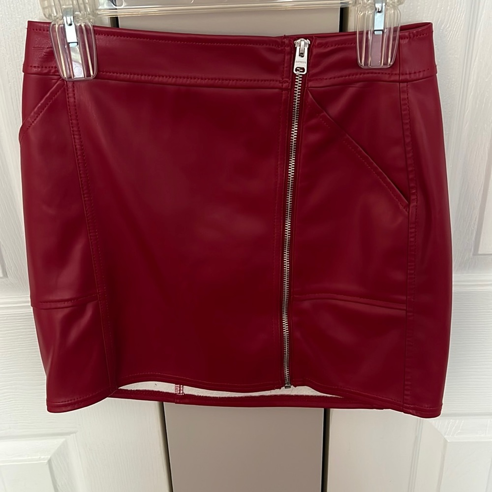 Fake leather mini skirt- maroon